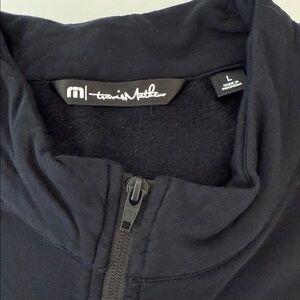 Black Travis Mathew’s SZ LRG-Quarter-Zip Pullover